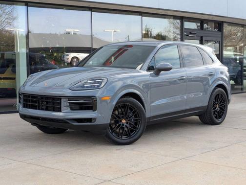 Arctic Grey 2026 Porsche Cayenne