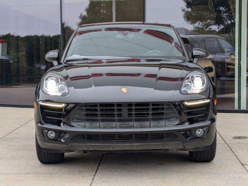 2018 Porsche Macan Base