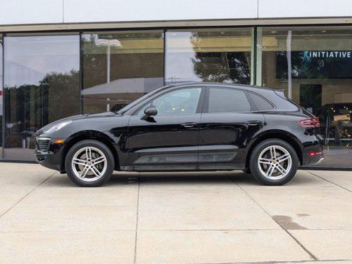 2018 Porsche Macan Base