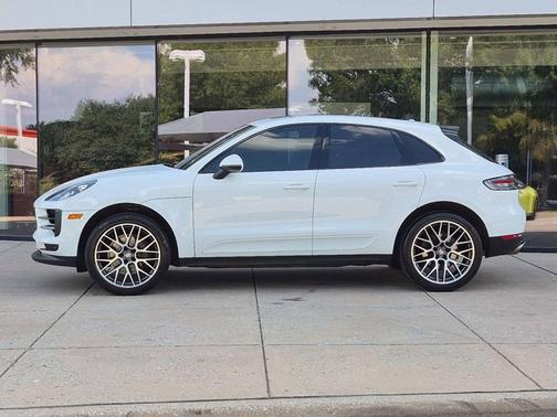 White 2020 Porsche Macan