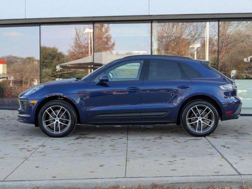 2026 Porsche Macan AWD