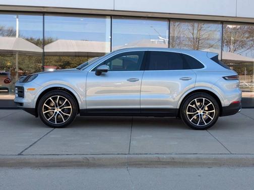 2025 Porsche Cayenne 