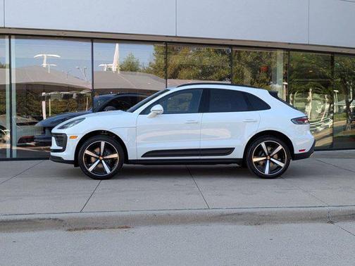 2026 Porsche Macan AWD