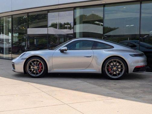 2020 Porsche 911 Carrera 4S