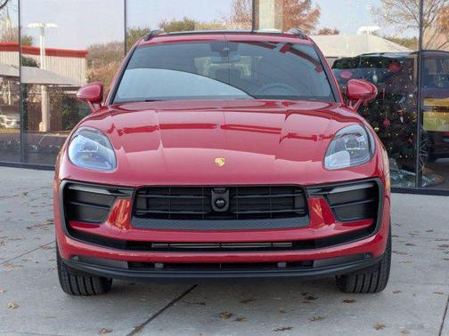 2026 Porsche Macan AWD