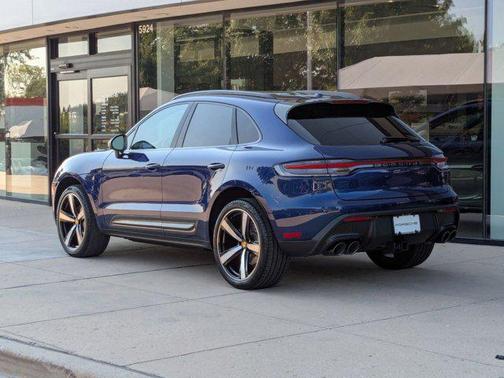 2025 Porsche Macan T