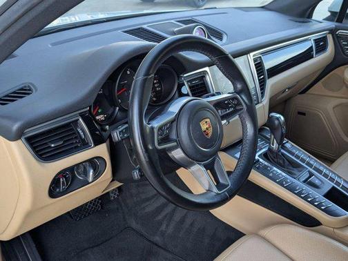 2018 Porsche Macan Sport Edition