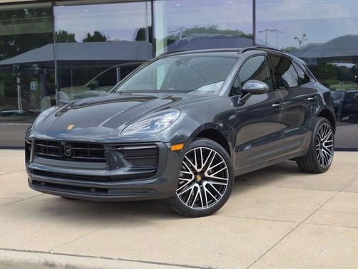 Volcano Grey Metallic 2026 Porsche Macan