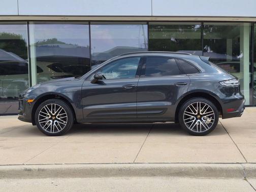 Volcano Grey Metallic 2026 Porsche Macan
