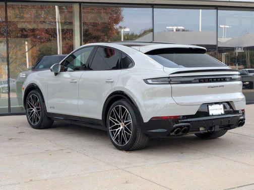 2026 Porsche Cayenne GTS