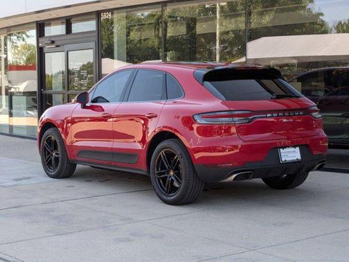2021 Porsche Macan AWD