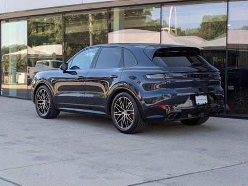2026 Porsche Cayenne GTS