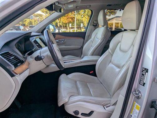 2019 Volvo XC90 T6 Inscription