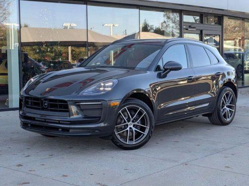 2026 Porsche Macan AWD