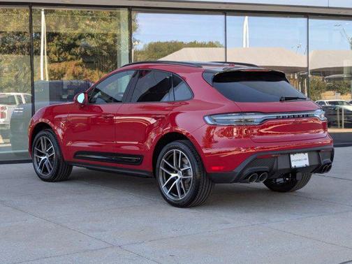 2026 Porsche Macan AWD