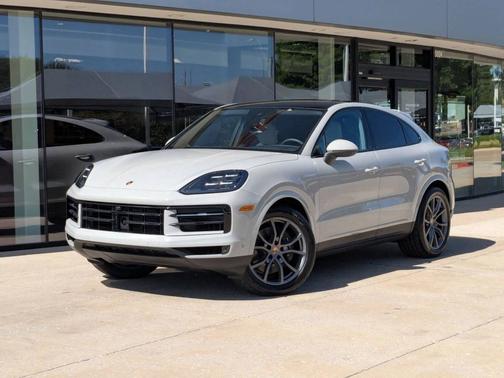 Chalk 2025 Porsche Cayenne