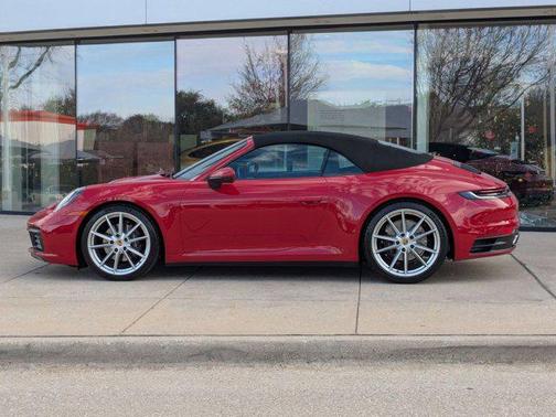 2021 Porsche 911 Carrera