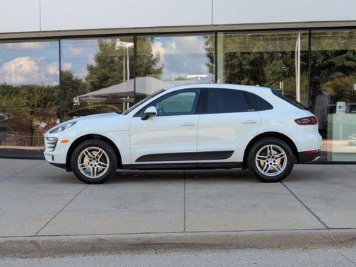 2017 Porsche Macan AWD