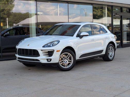 2017 Porsche Macan AWD