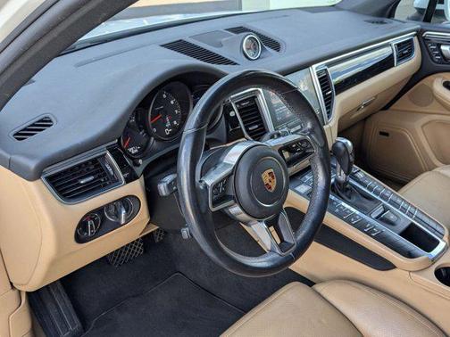 2017 Porsche Macan AWD