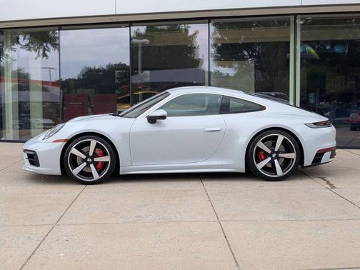 Ice Grey Metallic 2024 Porsche 911