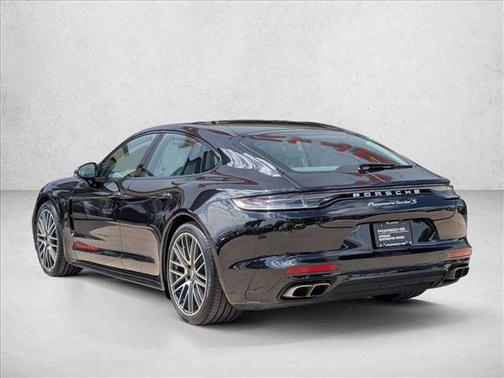 Jet Black Metallic 2022 Porsche Panamera