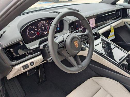 2026 Porsche Panamera RWD