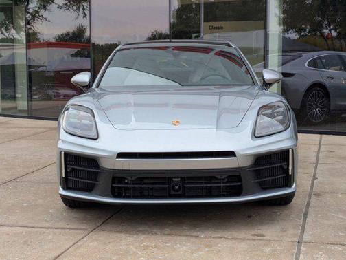 2026 Porsche Panamera RWD