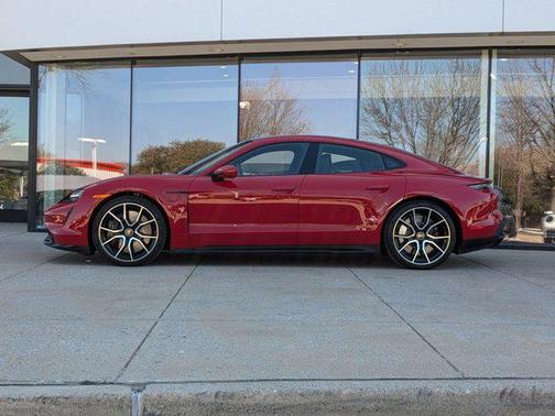 2024 Porsche Taycan Turbo S