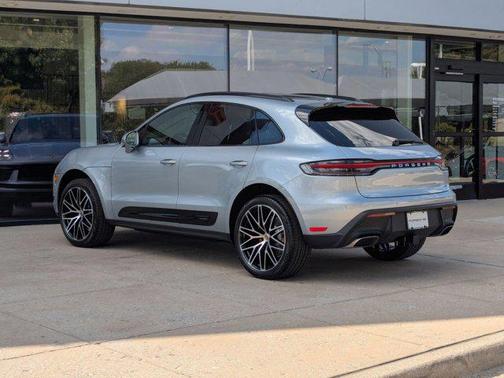 2026 Porsche Macan AWD