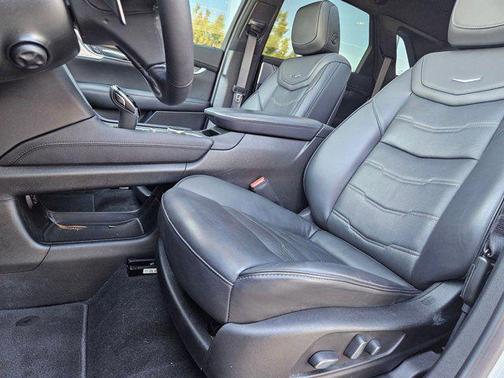 2024 Cadillac XT5 Sport