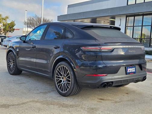 2023 Porsche Cayenne 