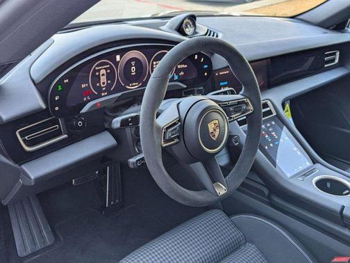 2025 Porsche Taycan 4S