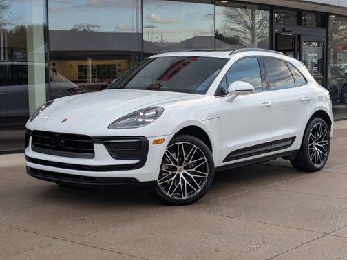 2025 Porsche Macan 