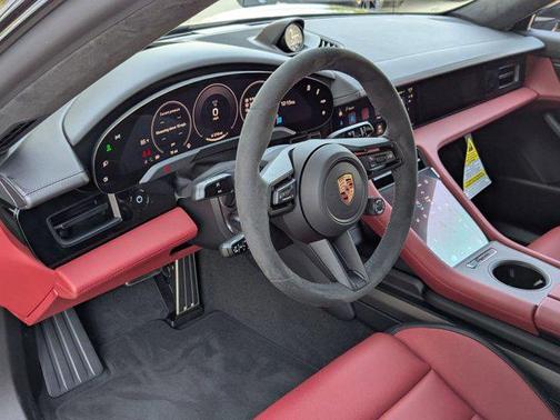 2026 Porsche Taycan GTS