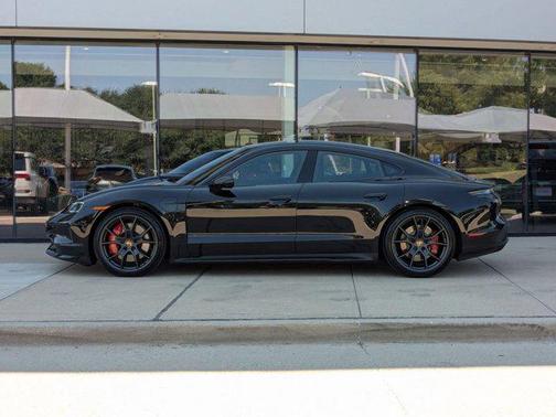 2026 Porsche Taycan GTS