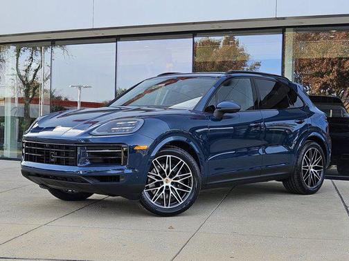 2025 Porsche Cayenne AWD