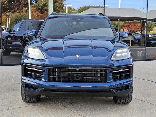2025 Porsche Cayenne AWD