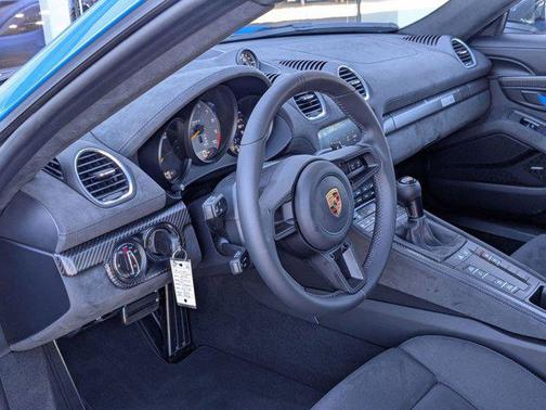 2025 Porsche 718 Cayman GT4 RS