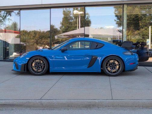 2025 Porsche 718 Cayman GT4 RS