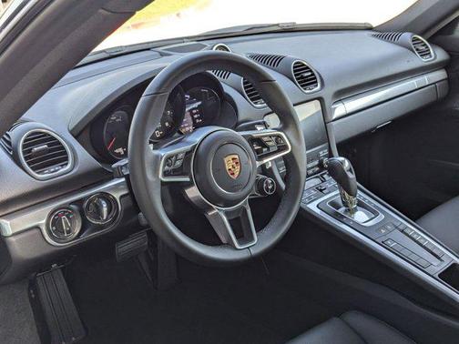 2025 Porsche 718 Cayman Base