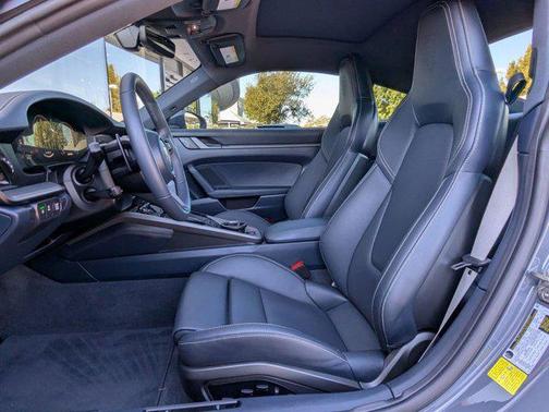 2025 Porsche 911 Carrera S