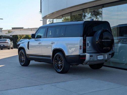 2024 Land Rover Defender 130 P400 S