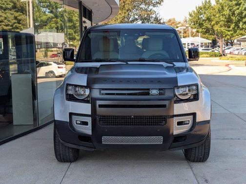 2024 Land Rover Defender 130 P400 S