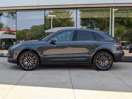 2024 Porsche Macan Base
