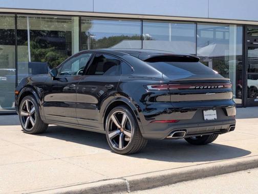 2025 Porsche Cayenne 