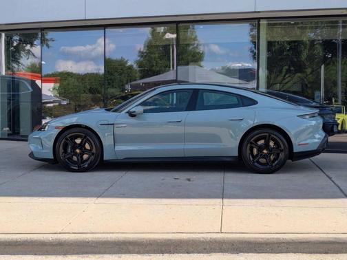 Shade Green Metallic 2025 Porsche Taycan