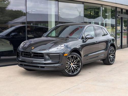 2025 Porsche Macan 