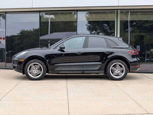 2018 Porsche Macan Base