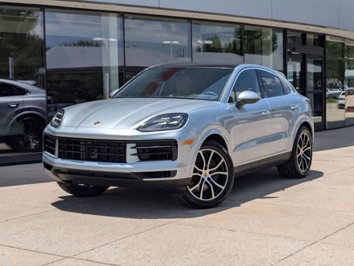 Dolomite Silver Metallic 2025 Porsche Cayenne